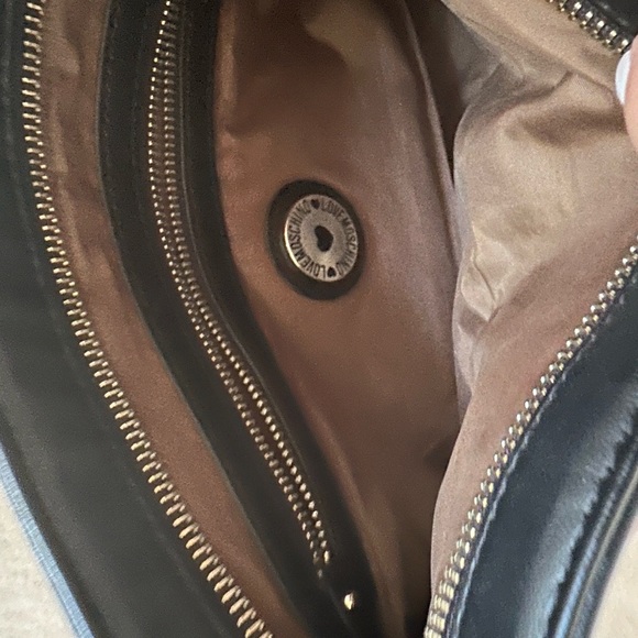 Leather Moschino clutch - Picture 4 of 6